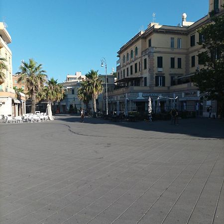 Attico Con Terrazza In Via Dei Traghetti Apartment Лидо ди Остия Екстериор снимка