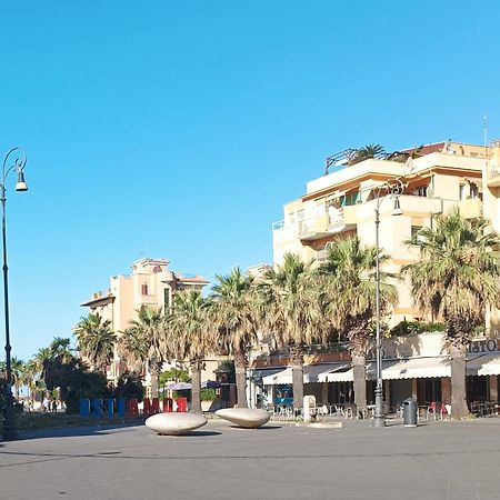 Attico Con Terrazza In Via Dei Traghetti Apartment Лидо ди Остия Екстериор снимка